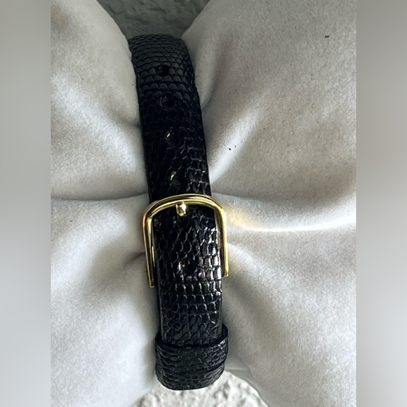 GUCCI vintage 3000.2.L Gucci ladies Watch - Picture 8 of 13